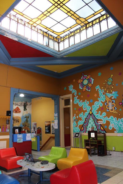 Malbec Hostel Central Mendoza Exterior photo